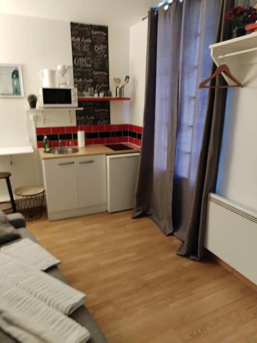 Studio Rue De La Sante باريس المظهر الخارجي الصورة