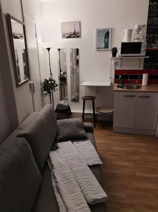 Studio Rue De La Sante باريس المظهر الخارجي الصورة